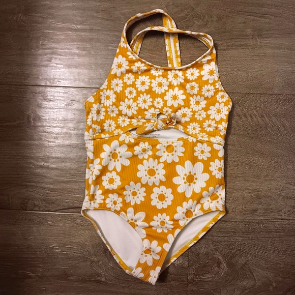 Retro Monokini For Little Gal 🌼 - Picture 1 of 6